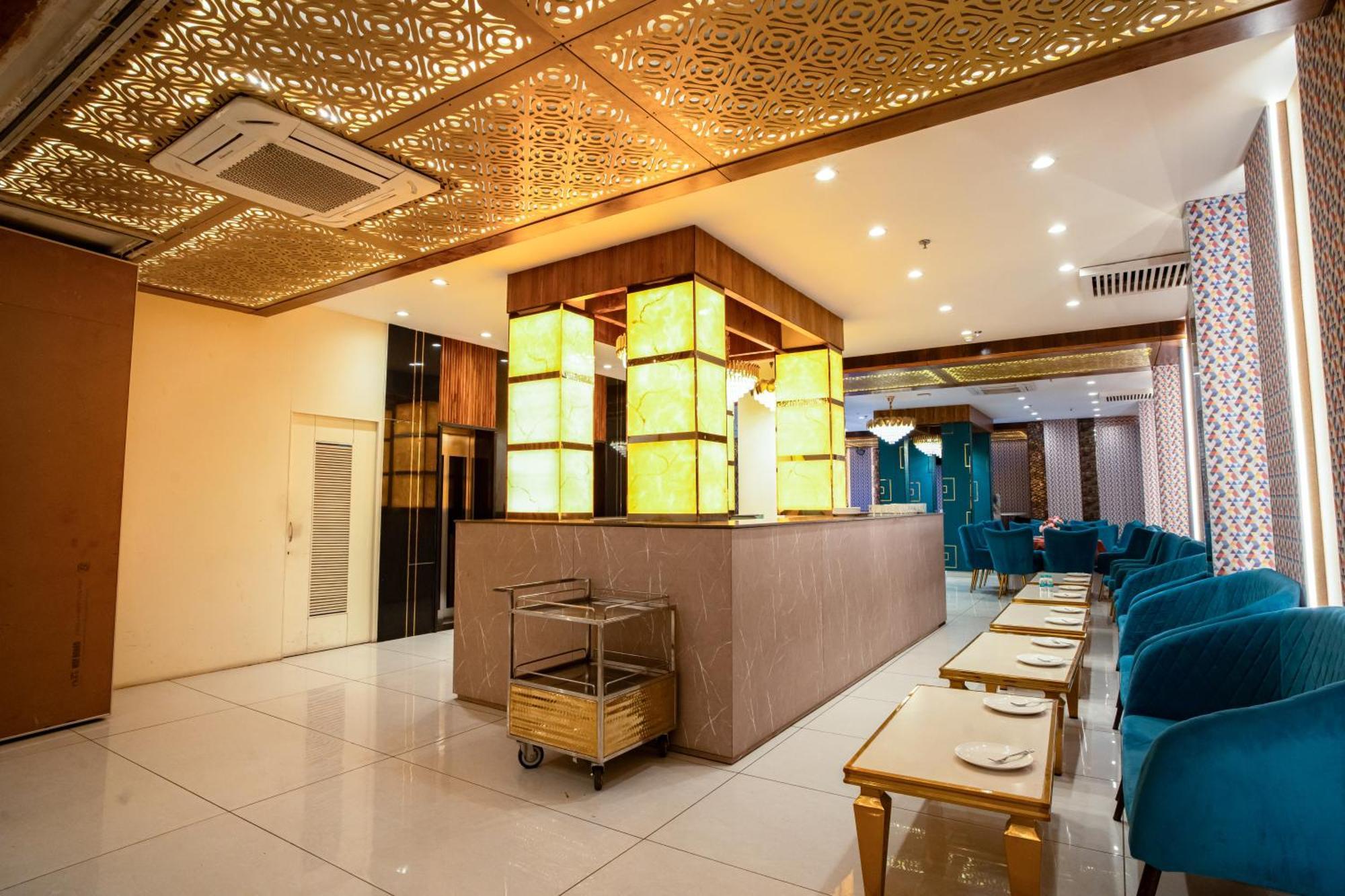 Acr Luxury Hotel Mohali Exterior photo