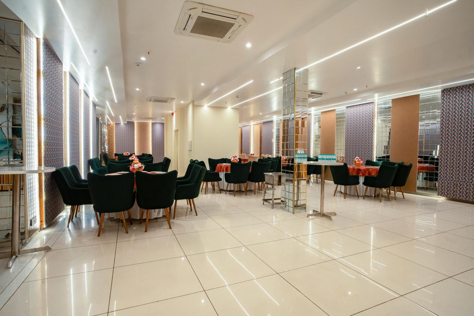 Acr Luxury Hotel Mohali Exterior photo