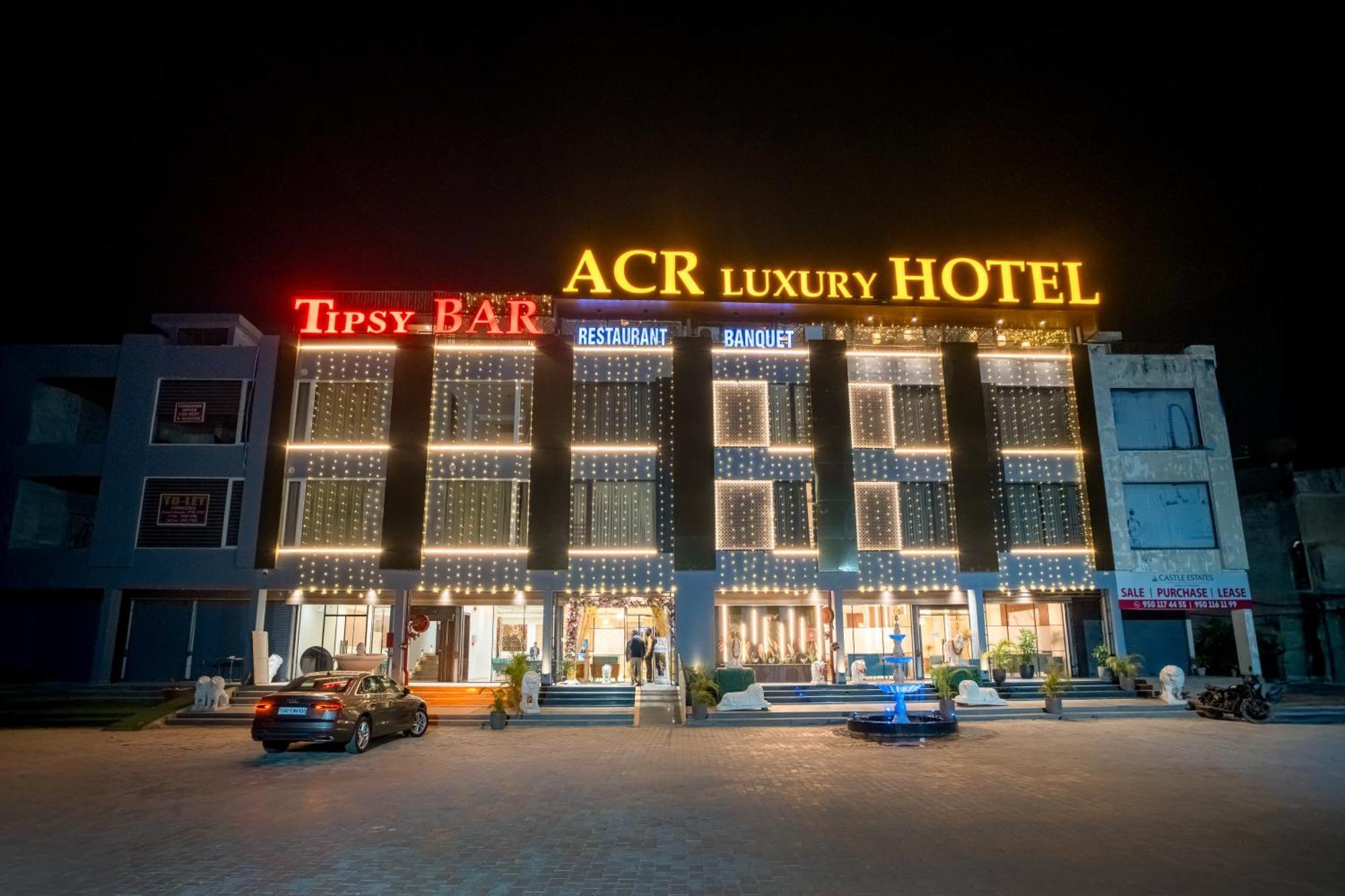 Acr Luxury Hotel Mohali Exterior photo